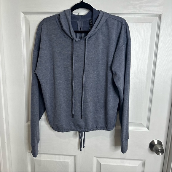 Wildfox sweat Women's Grey Shayla Hoodie medium NWT - Picture 3 of 7